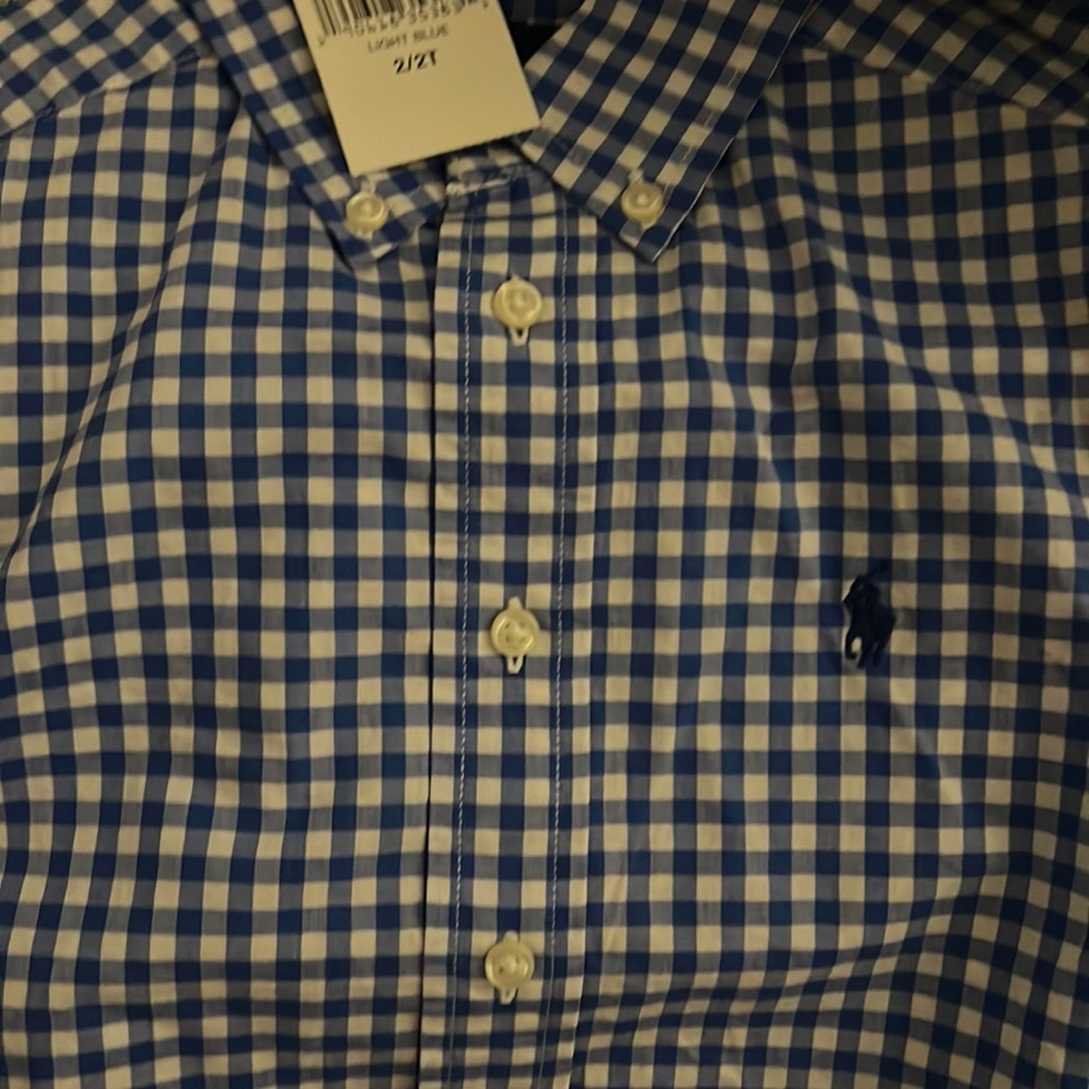 Short sleeve dress shirt